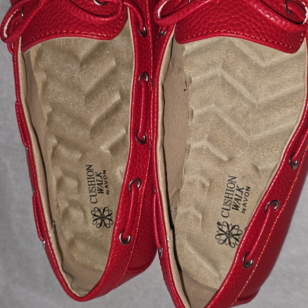 New Cushion Walk by Avon Red Moccasins size 6W. Super Comfy, Super Cute! - Picture 5 of 8